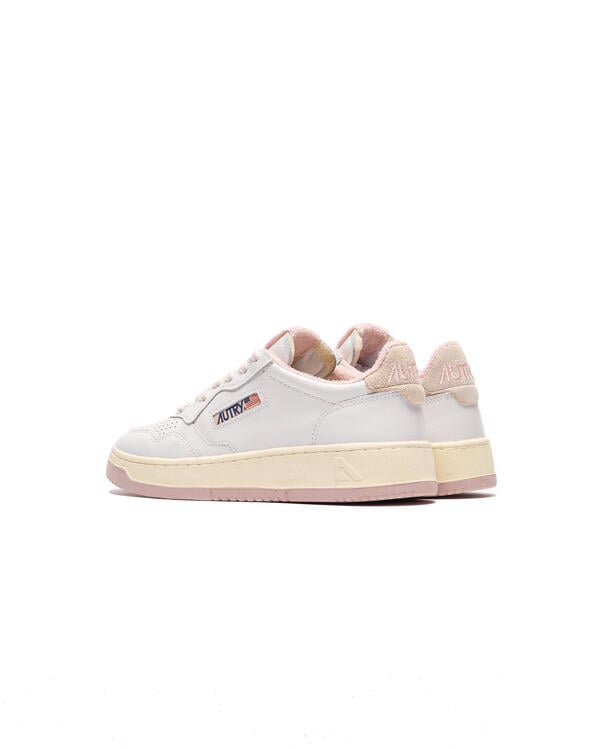 ☆新品・未使用☆ AUTRY MEDALIST LOW Women AUTRY Medalist Low suede and leather sneakers | NET-A-PORTER 靴